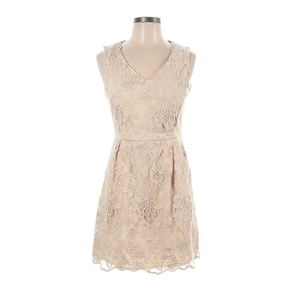 Ellison Lace Cream Fitted Sleeveless Mini Dress Size M NWT